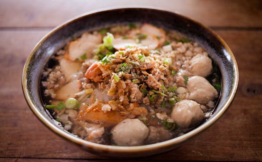 Vietnamese Beef Ball Noodle Soup