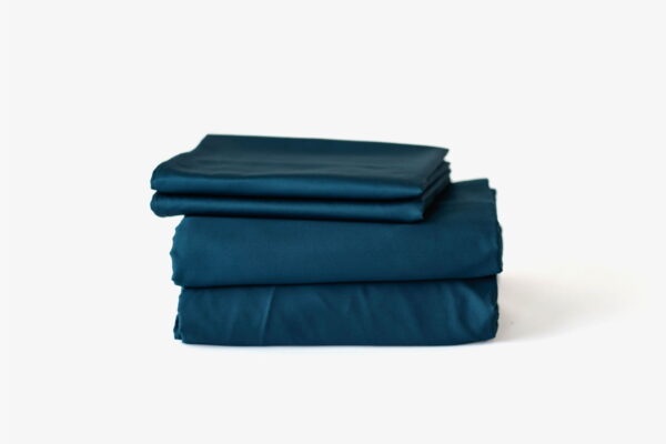 Duvet cover set: duvet cover + fitted bedsheet + pillowcase(s) - Navy Blue